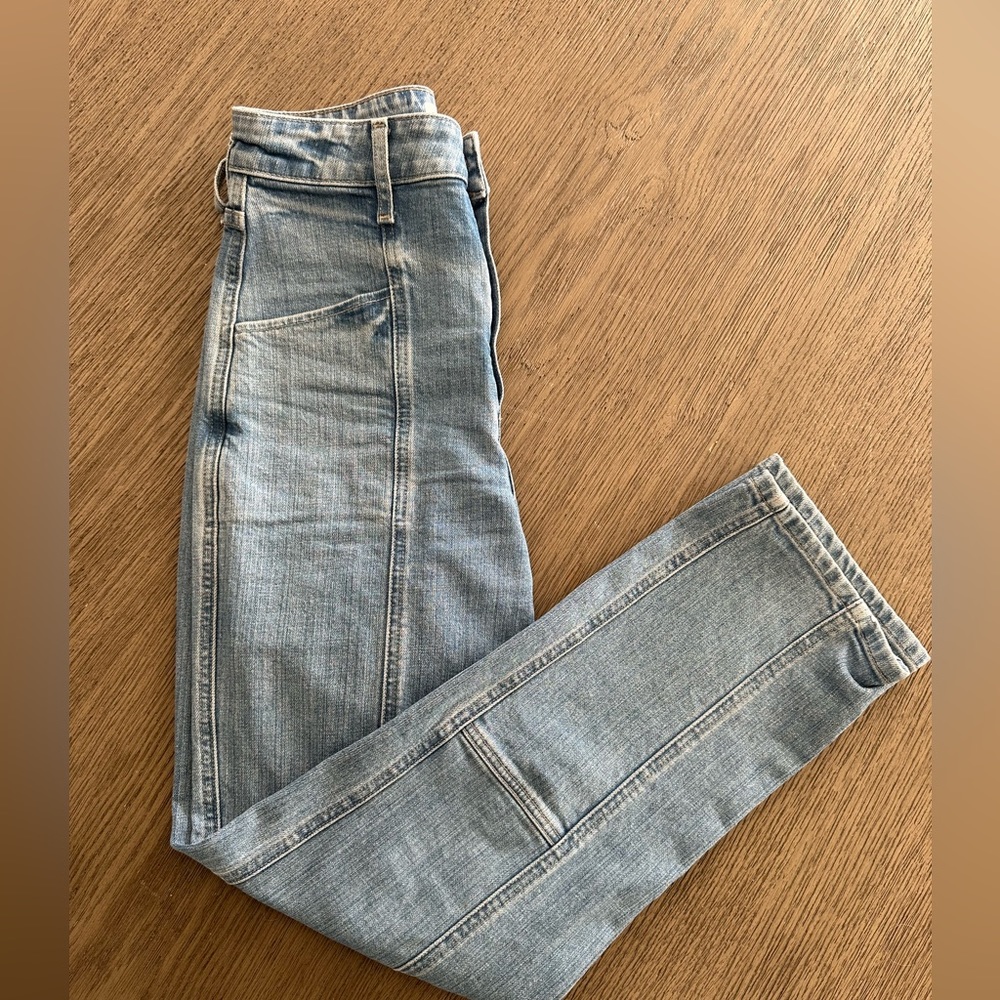 Light Blue Women's Straight-Leg Jeans